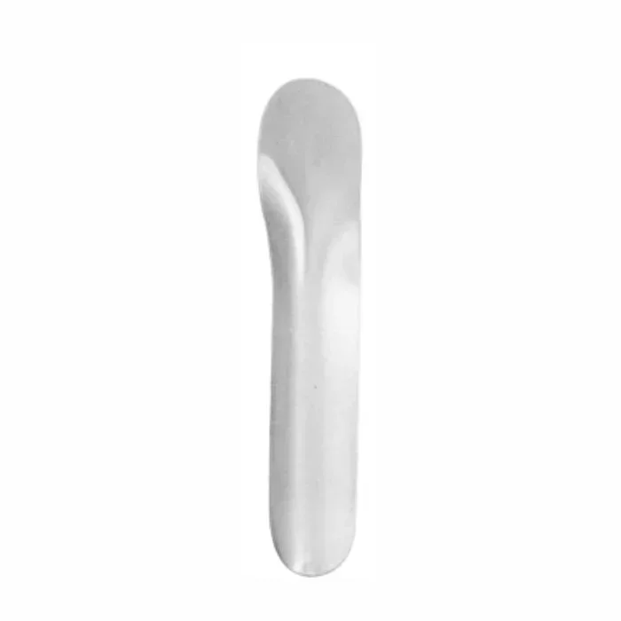 Plaster knives with wooden handle